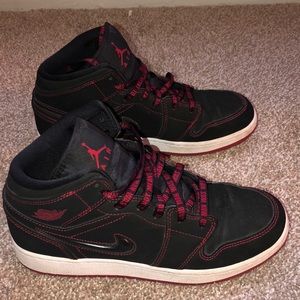 Boys Jordan 1 Sneakers